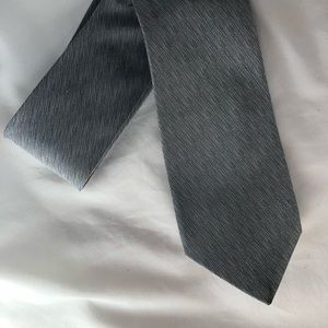 Apt.9 Tie